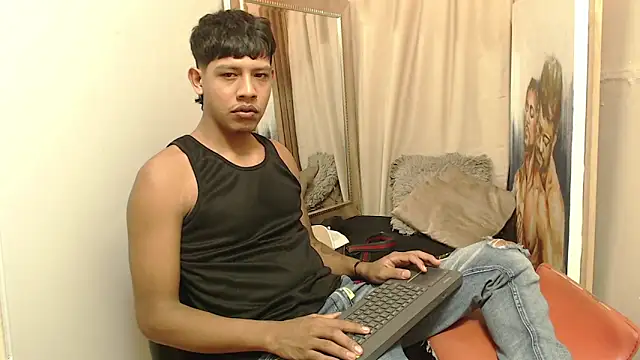 mr stiven  online show from 11-12-25, 04:49