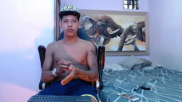 Snapshot of mr_stiven_ chatting on 03-06-25, 06:41 mr stiven  online show from 03-06-25, 06:41