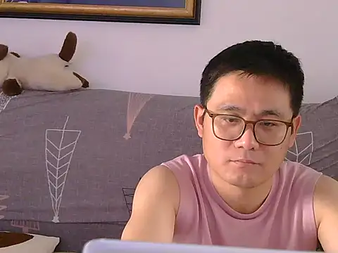 866532 online show from 06-17-26, 03:06