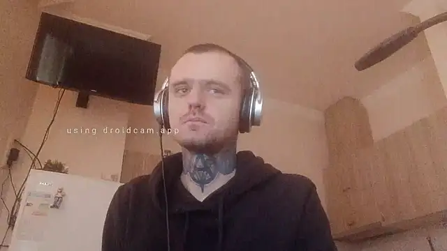 Snapshot of HappyZebra13 chatting on 01-15-25, 12:25 HappyZebra13 online show from 01-15-25, 12:25