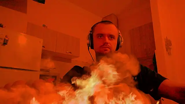 Snapshot of HappyZebra13 chatting on 03-20-25, 07:04 HappyZebra13 online show from 03-20-25, 07:04