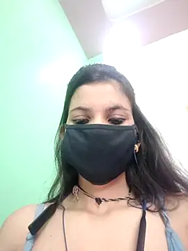 Aafreen 36 online show from 04-18-26, 02:47