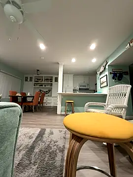 Texascoastedger online show from 10-15-25, 08:55