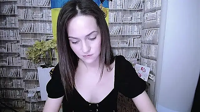 Lina Star S online show from 10-30-25, 07:39