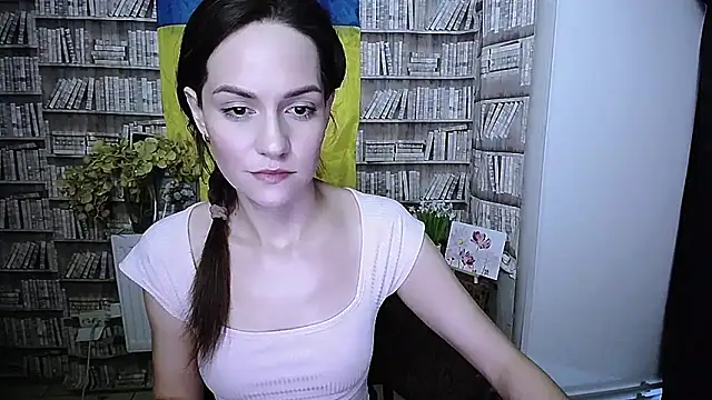 Lina Star S online show from 11-23-25, 08:13