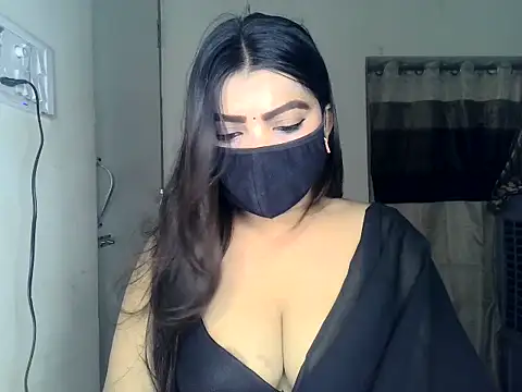 Snapshot of ishi_Beauty chatting on 07-14-26, 05:23 ishi Beauty online show from 07-14-26, 05:23