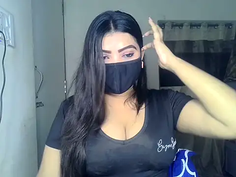 Snapshot of ishi_Beauty chatting on 07-02-26, 07:14 ishi Beauty online show from 07-02-26, 07:14