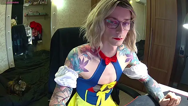 Julia dolls online show from 03-11-25, 05:13