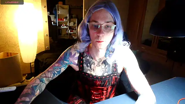 Snapshot of Julia_dolls chatting on 05-09-26, 06:00 Julia dolls online show from 05-09-26, 06:00