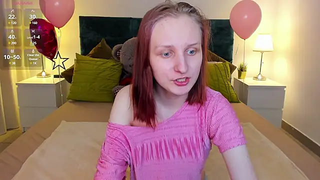 Snapshot of SallyFishery chatting on 03-19-25, 11:06 SallyFishery online show from 03-19-25, 11:06