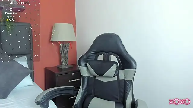 linda rios  online show from 01-09-26, 02:29