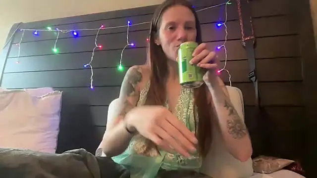 Snapshot of yourstrulylivy69 chatting on 03-03-25, 03:00 yourstrulylivy69 online show from 03-03-25, 03:00