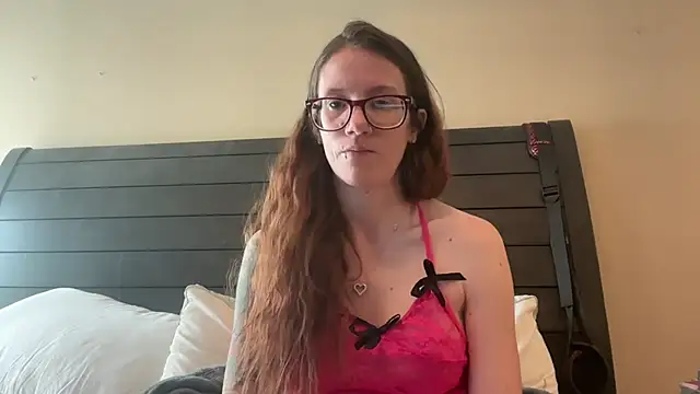 Snapshot of yourstrulylivy69 chatting on 02-22-25, 04:30 yourstrulylivy69 online show from 02-22-25, 04:30
