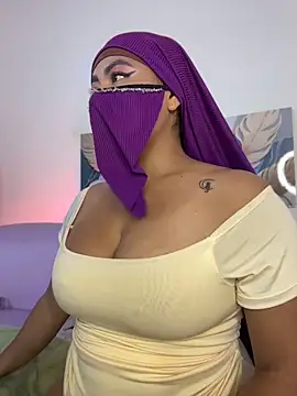 Snapshot of jazmin_anbar chatting on 06-08-26, 01:28 jazmin anbar online show from 06-08-26, 01:28