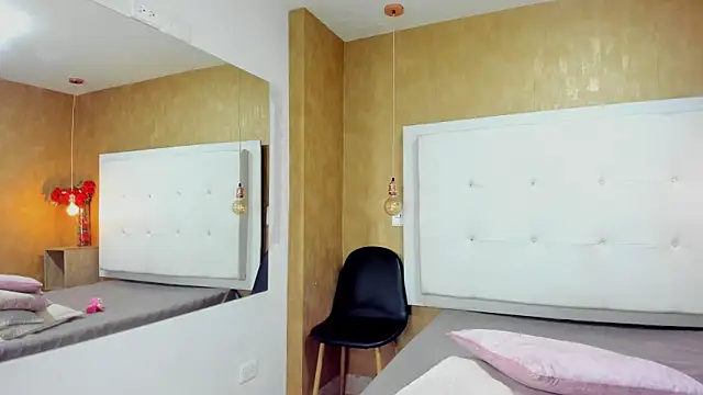 Milaspetite online show from 11-28-25, 10:21