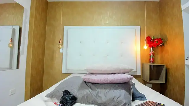 Milaspetite online show from 01-16-26, 09:52