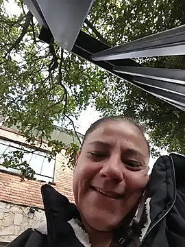 Snapshot of sasi_luna chatting on 03-19-26, 01:11 sasi luna online show from 03-19-26, 01:11