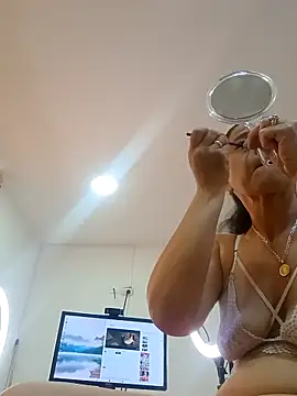 sasi luna online show from 11-20-25, 02:07