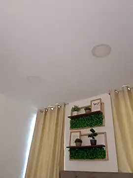 Snapshot of sasi_luna chatting on 01-19-26, 01:37 sasi luna online show from 01-19-26, 01:37