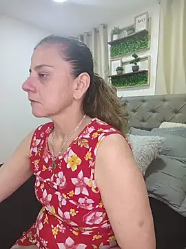 Snapshot of sasi_luna chatting on 02-15-26, 04:35 sasi luna online show from 02-15-26, 04:35