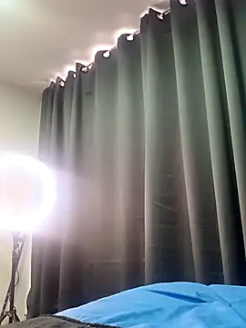 sasi luna online show from 10-24-25, 03:00