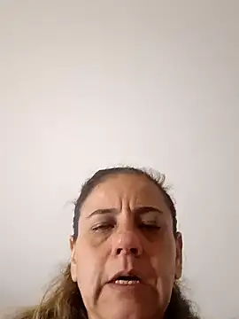 Snapshot of sasi_luna chatting on 01-18-26, 02:42 sasi luna online show from 01-18-26, 02:42