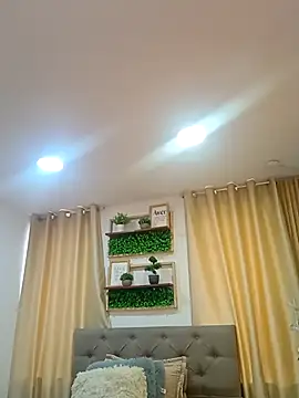 sasi luna online show from 12-20-25, 02:20