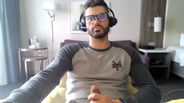 Strokeking4u online show from 02-02-26, 08:52