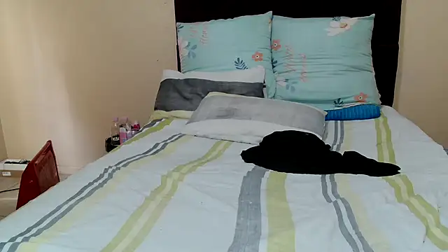 Bbw255 online show from 11-28-25, 02:17