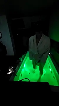 Snapshot of Cally-n chatting on 03-02-25, 12:20 Cally-n online show from 03-02-25, 12:20