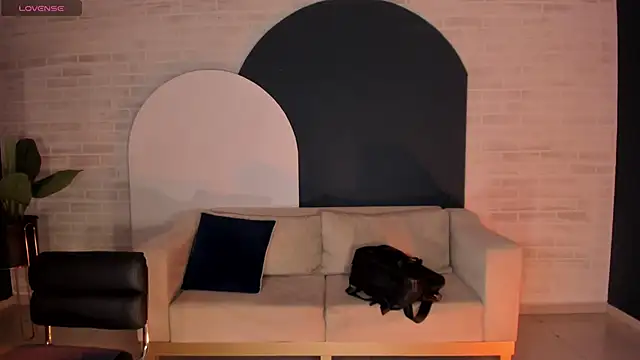 MiaFarrell  online show from 02-17-26, 06:38