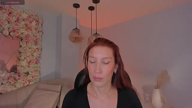 MiaFarrell  online show from 05-14-26, 04:59