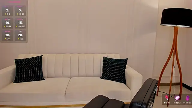 Snapshot of MiaFarrell_ chatting on 03-17-25, 07:04 MiaFarrell  online show from 03-17-25, 07:04