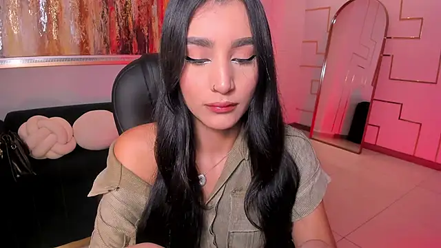 BellaCarteer  online show from 11-18-25, 12:30