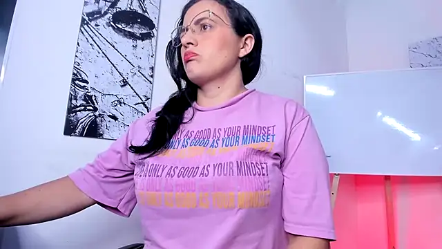africa holmes online show from 04-30-26, 02:18