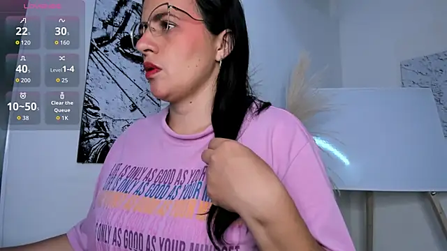 africa holmes online show from 11-06-25, 02:15