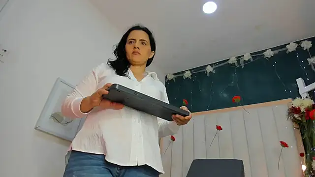 africa holmes online show from 02-28-26, 02:22