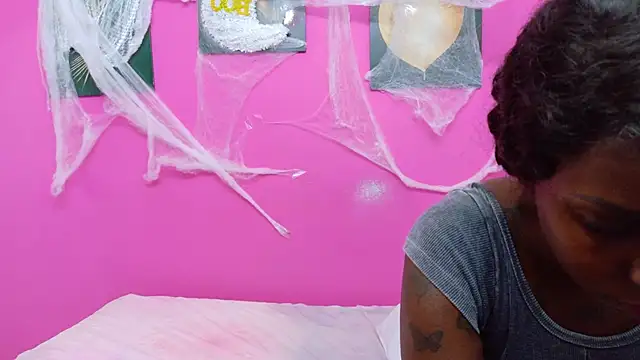 kinkyandsavage online show from 10-27-25, 07:37