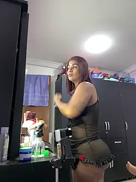 Snapshot of Naticol1 chatting on 02-01-26, 11:14 Naticol1 online show from 02-01-26, 11:14