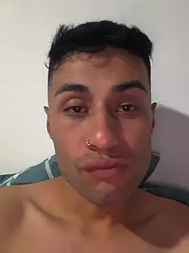 Snapshot of 1418edwar chatting on 03-09-26, 11:08 1418edwar online show from 03-09-26, 11:08