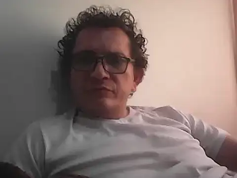 Bombi22 online show from 11-27-25, 03:45