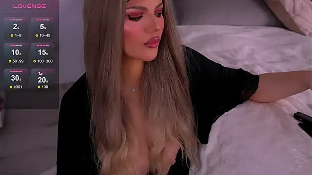 Graciane Lee online show from 10-27-25, 03:24