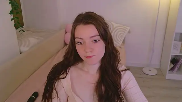 Lana  Cute  online show from 07-13-26, 02:27