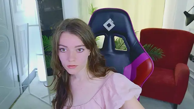 Lana  Cute  online show from 07-22-26, 01:57