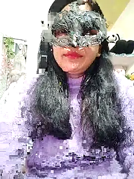 Snapshot of sexy_bhabhi69 chatting on 02-10-26, 05:34 sexy bhabhi69 online show from 02-10-26, 05:34