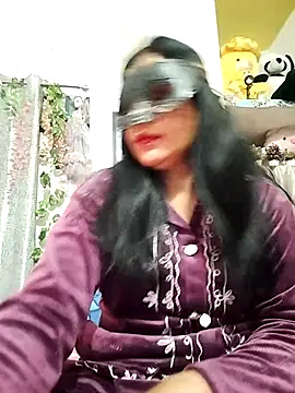 Snapshot of sexy_bhabhi69 chatting on 02-11-26, 04:07 sexy bhabhi69 online show from 02-11-26, 04:07