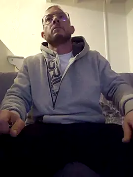 jourdinio13 online show from 02-01-25, 01:12