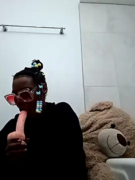 NastyBlackslaveGirl online show from 01-21-25, 11:02