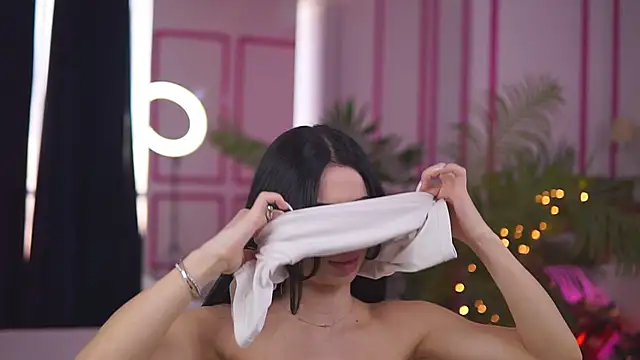 Jenna Day online show from 03-21-25, 07:11