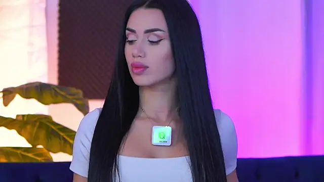 Jenna Day online show from 11-19-25, 05:07